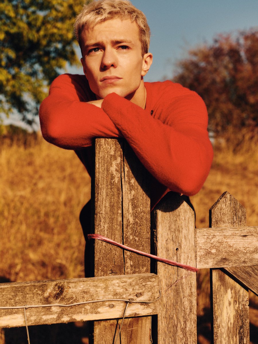 ruaridhmupdates's tweet photo. ruaridh mollica for style magazine italia 📸 https://t.co/zPgCIcvPrV