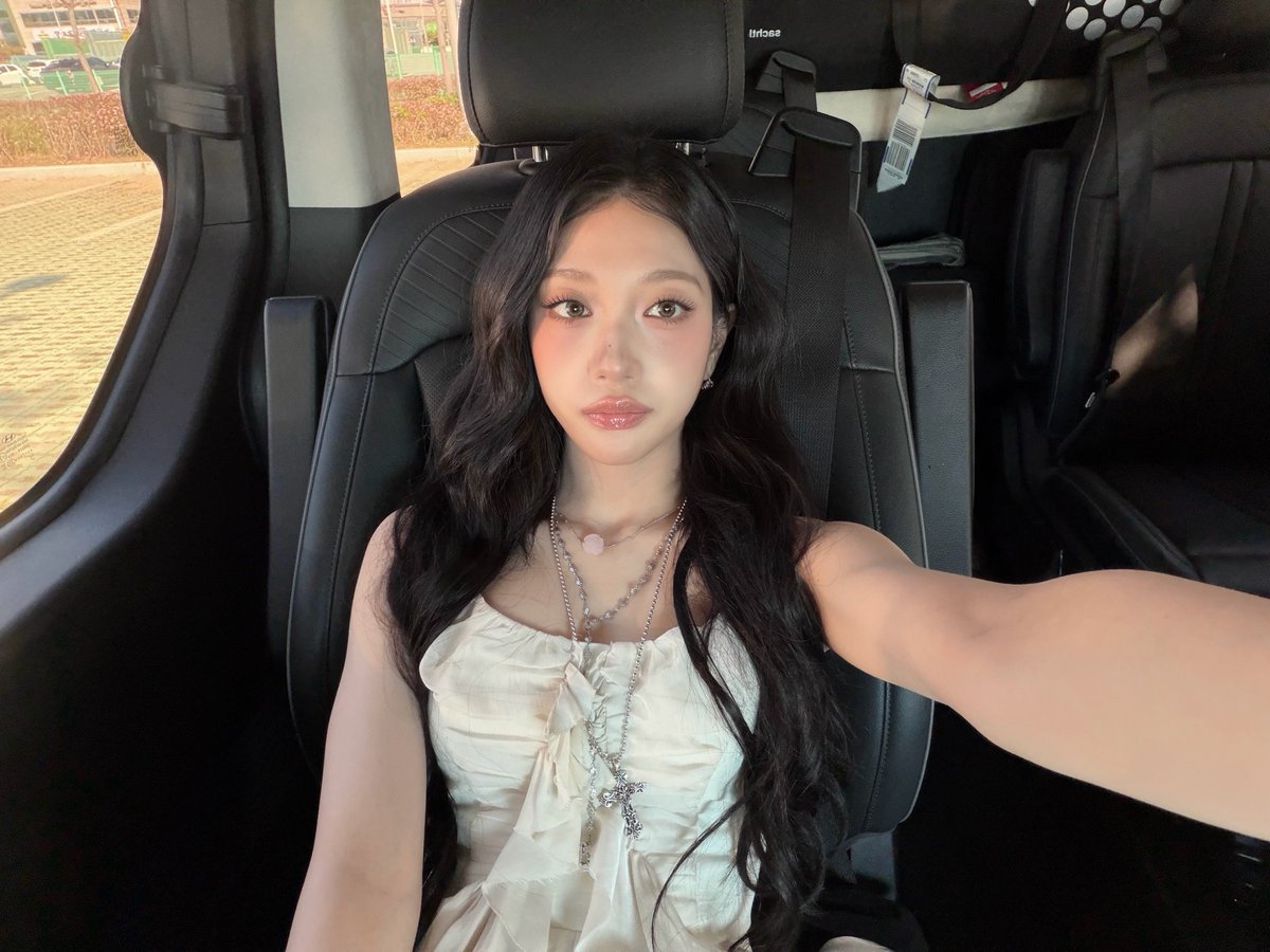 fiq_D_flover's tweet photo. [🐼 im_theyeon] -Instagram Update-

End of September

#이서연 #YiSeoyeon #YSY https://t.co/MzHH7qjK5k
