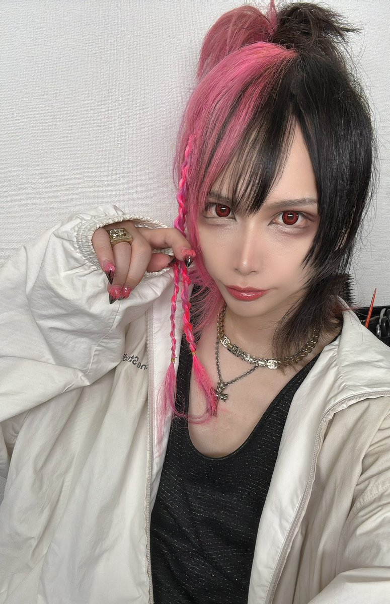 TKHY_kamui's tweet photo. バグサミありがとー！フィナーレも出るよー！ https://t.co/sglAOmqAuq