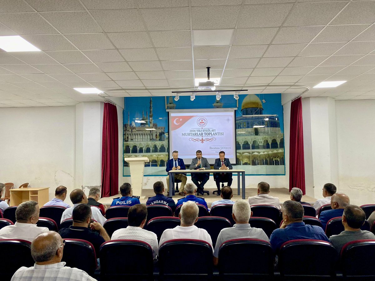 ImamogluKay's tweet photo. Kaymakamımız Sn. İbrahim ŞENKON Başkanlığında, Birim amirlerimiz ve muhtarlarımızın katılımıyla Muhtarlar Toplantısı gerçekleştirildi. https://t.co/lRgzB9KdIC