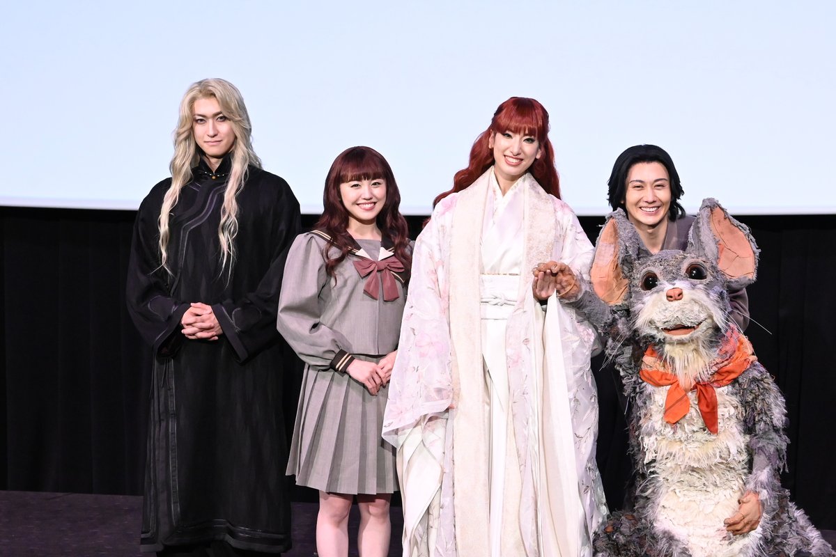 crank_in_net's tweet photo. ミュージカル『十二国記』、来夏アリーナライブ開催決定！　柚香光「再び陽子として生き抜きたい」
#ミュージカル十二国記　#柚香光　#加藤梨里香　#太田基裕　#相葉裕樹
https://t.co/OxXxahBegV https://t.co/y6POz7mrtj
