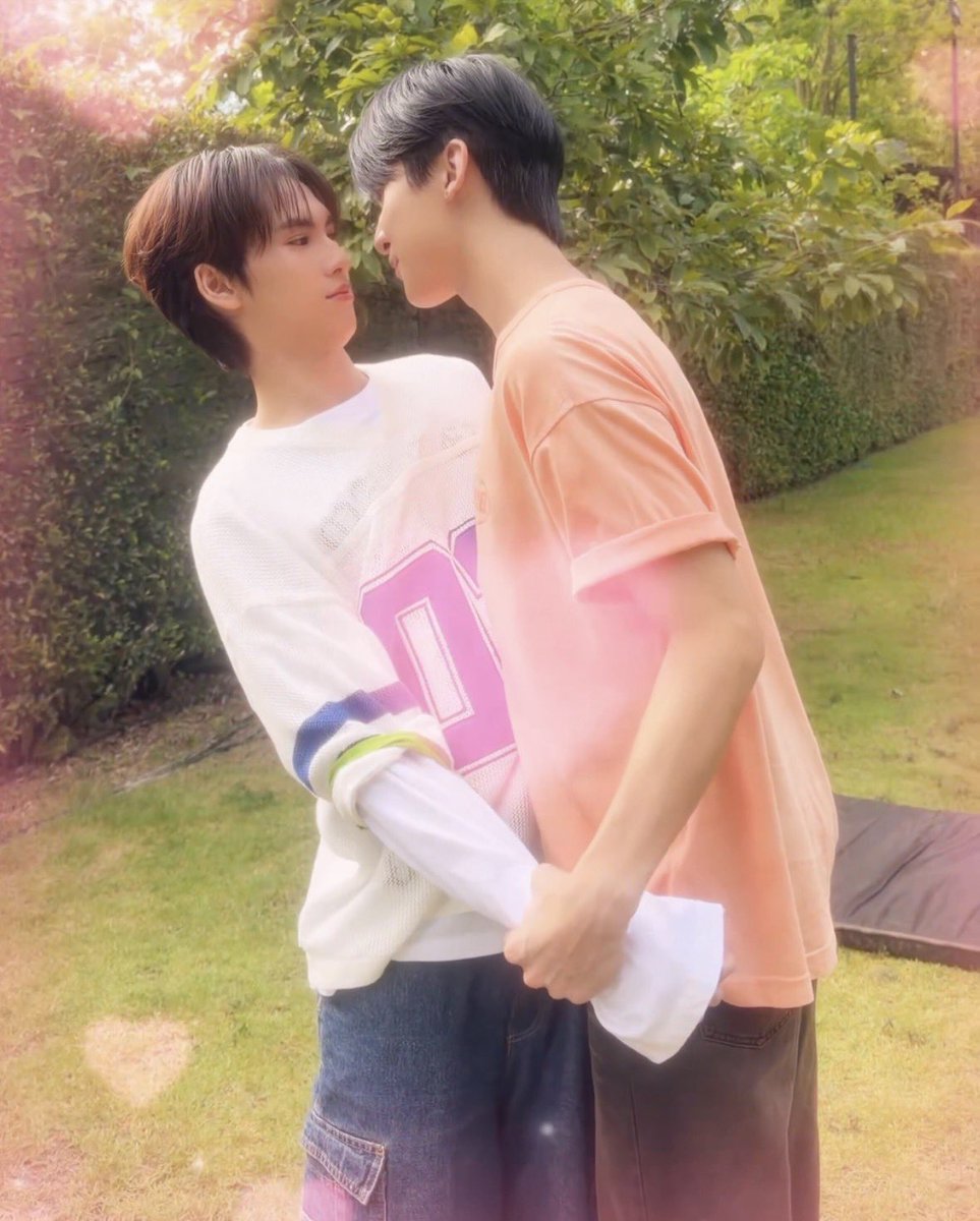 p___0ko's tweet photo. อยากได้ผ้าหรืออยากได้ไร https://t.co/6z1K11YgzM
