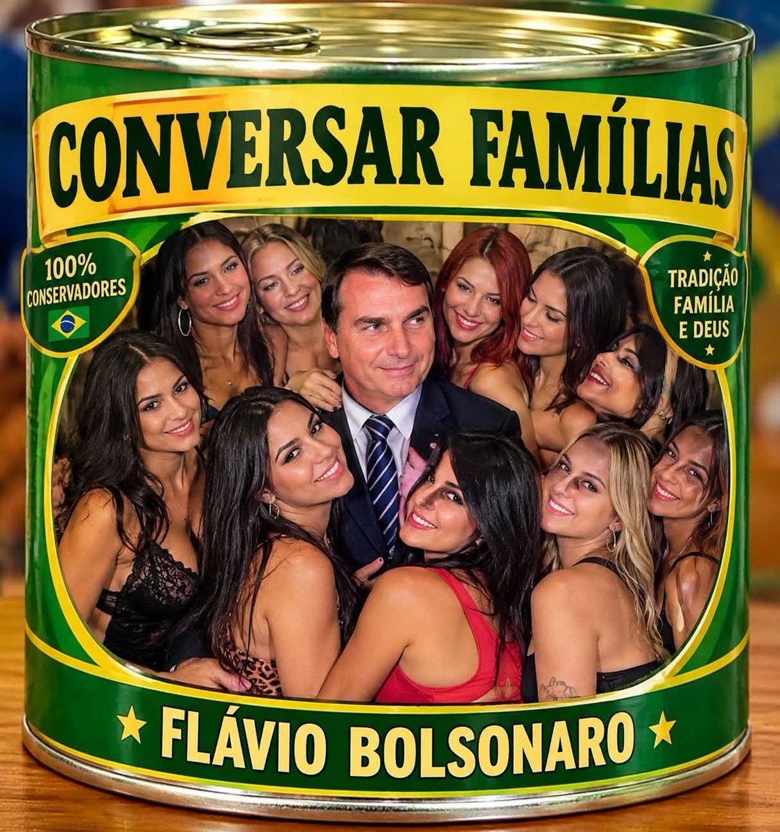 ValriaMont72680's tweet photo. O pai e os filhos só trapaça, roubos e golpe e a sua burrice típica de bolsonarista te diz que não achou nada? Vcs vivem no mundo da lua ou estão passando pano para os seus bandidos de estimação? Se toque!😡 https://t.co/lrozkyphA8