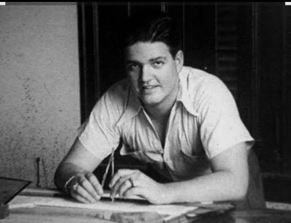 DtraBueno's tweet photo. 30/9/1954: José Antonio Echeverría fue presentado como nuevo presidente de la FEU en el lugar donde fueron asesinados Rafael Trejo y Fructuoso Rodríguez. https://t.co/KP3mOV1xFU
