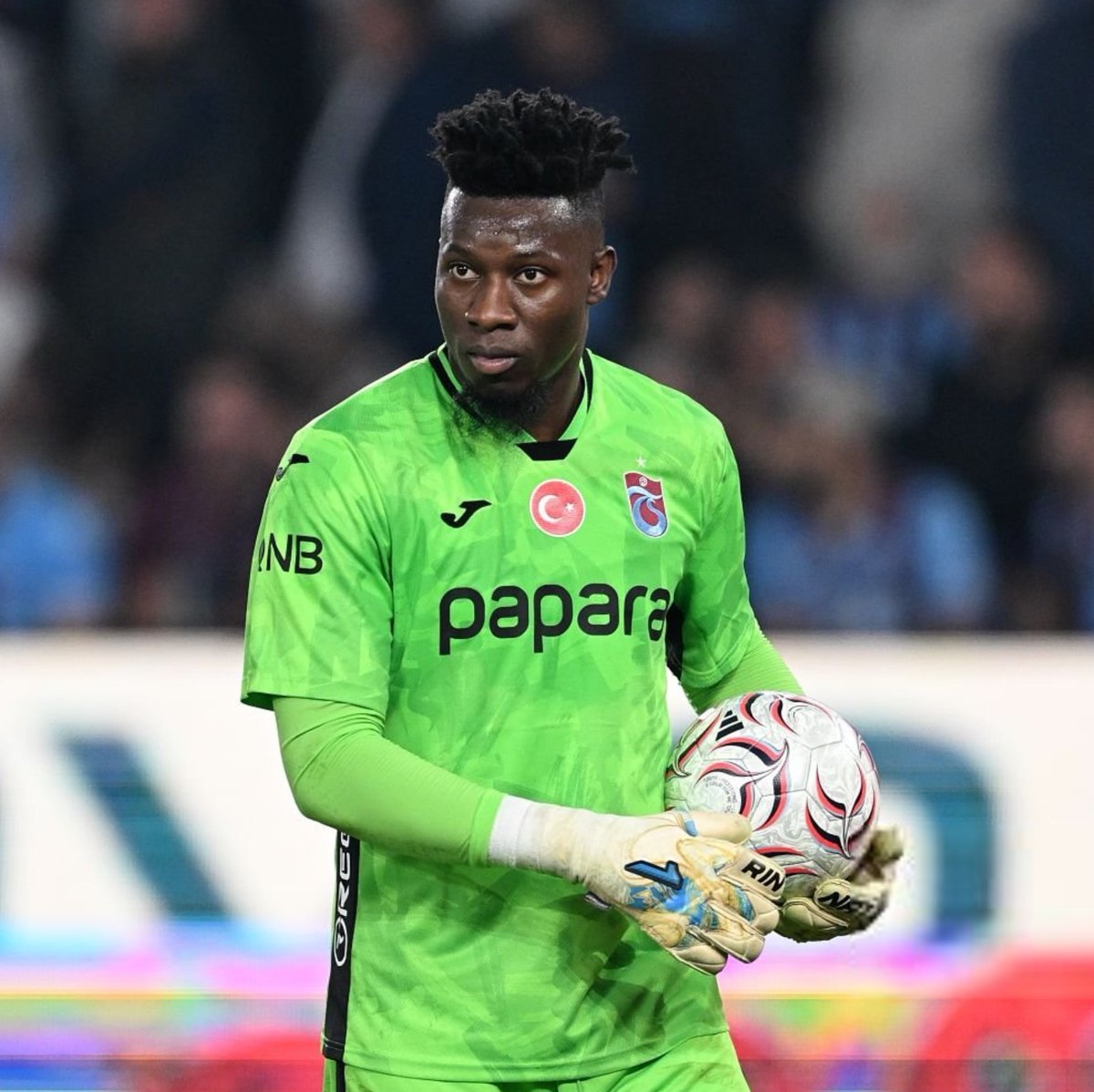 utdreport's tweet photo. Trabzonspor want to sign André Onana. #mufc have set a €10m asking price, but the Turkish club want to agree a lower fee.

Trabzonspor’s management are expected to meet with both Onana’s representatives and United ‘as soon as possible’ [@Sport_Witness] https://t.co/66LFyXpJvf