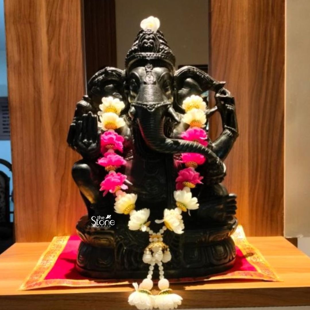 TheStonesStudio's tweet photo. #clientlove❤️
This beautiful 18″ Black Stone Ganesh Statue has found its place in Pune, bringing a calm and graceful spiritual presence to the space.
Explore more:
https://t.co/B8HANrkvhx
For enquiries:
+91-7008222943
#TheStoneStudio https://t.co/SfAhcEKzN1