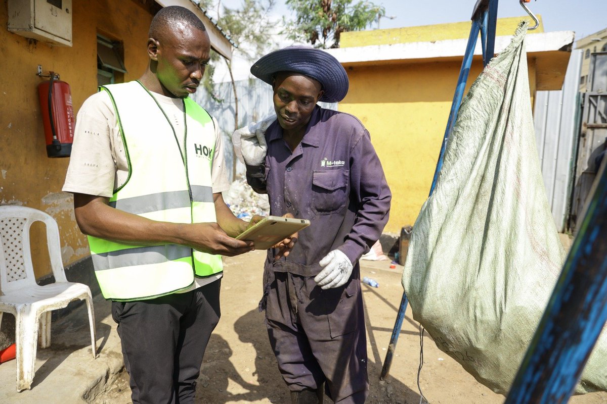 nerreah_1's tweet photo. @EUinKenya @PACJA1 And if Dirt pays why not get the cash?#MajiNaTaka@euinKenya https://t.co/aDM8pBXTRT