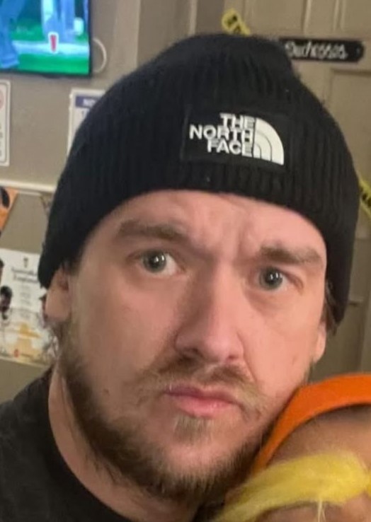 MPSLewisham's tweet photo. APPEAL | recognise Thomas? 

His family are concerned as he was last seen on Mon, 28 Sep around 4am. He was wearing dark clothes and is 6ft, with long brown hair worn in a bun. He has links to Belvedere &amp; Abbey Wood. 

Anyone with info is asked to contact 999 quoting 6378/29SEP. https://t.co/Qs7IUYHBcc