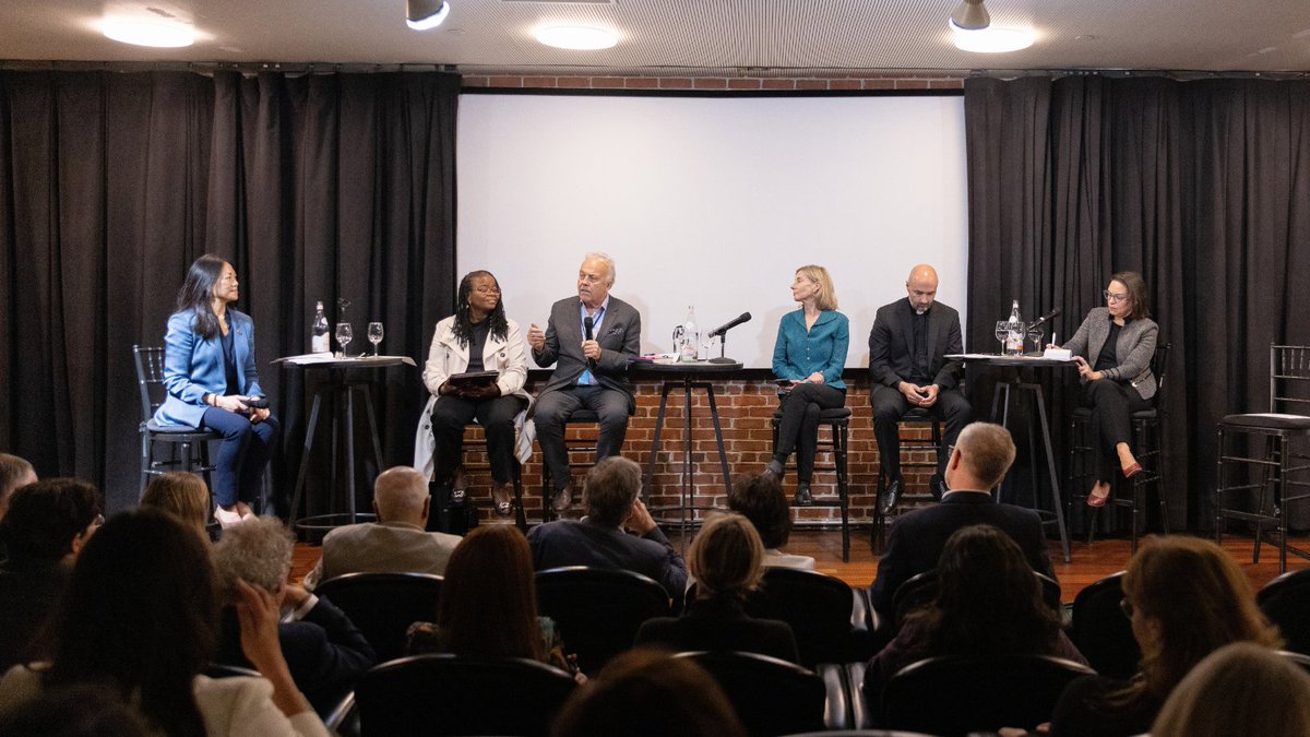 Eurpeace's tweet photo. During the UN High-Level Week our Executive Director Michael Keating took part in a conversation about the actors reshaping the emerging international order organised by @StarlingInst and moderated by its CEO and co-founder @M2Pham.

📺Full panel here: https://t.co/4F0GQuKcwf https://t.co/2WJpa19MEC
