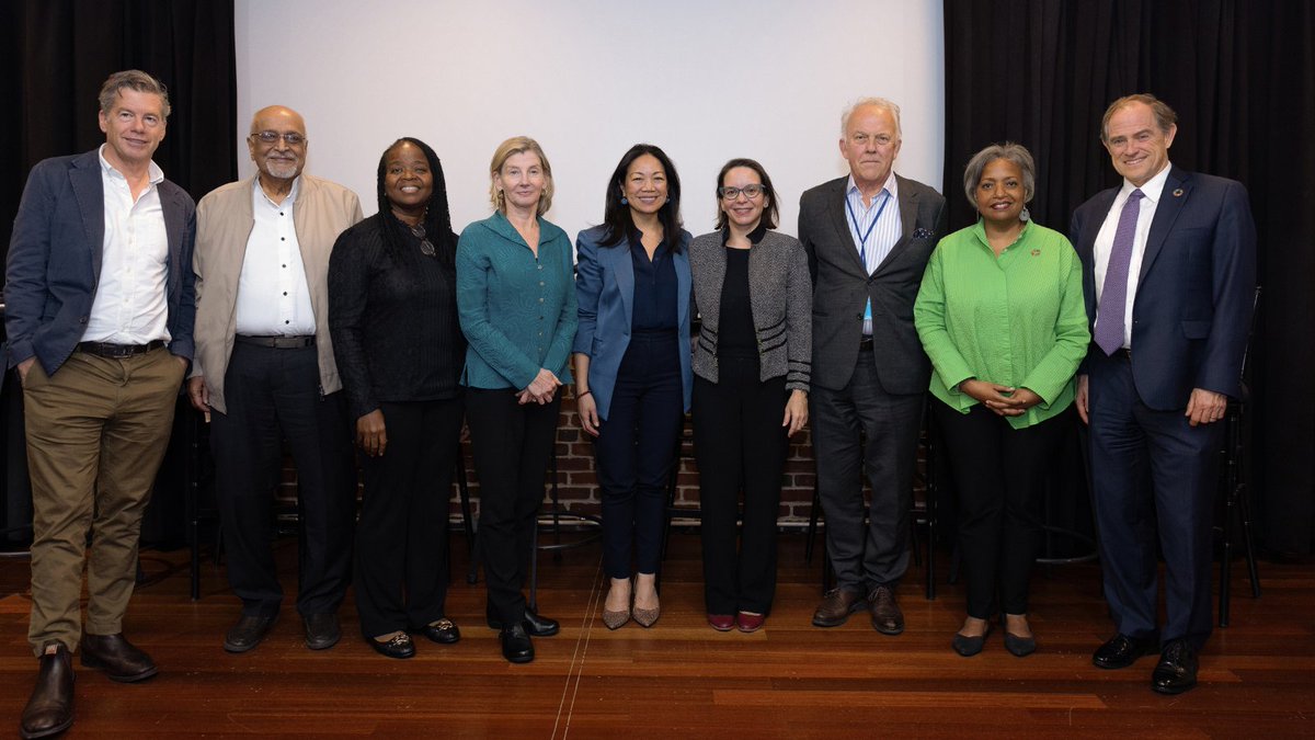 Eurpeace's tweet photo. During the UN High-Level Week our Executive Director Michael Keating took part in a conversation about the actors reshaping the emerging international order organised by @StarlingInst and moderated by its CEO and co-founder @M2Pham.

📺Full panel here: https://t.co/4F0GQuKcwf https://t.co/2WJpa19MEC
