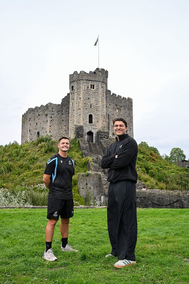 Cardiff_Rugby's tweet photo. Kings of the Castle 🏰

Cardiff Castle was the backdrop for our press conference ahead of our first home @URCOfficial fixture of the season 🎙️

#YmlaenCaerdydd | @VisitCardiff https://t.co/VMVgBrxkXz