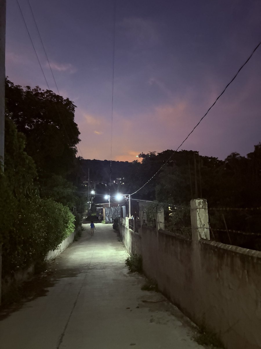 engrlovespink's tweet photo. Going home https://t.co/IjwU7s062x