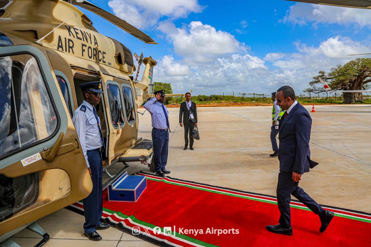 MwangiMaina_'s tweet photo. The soft power of military logistics. 😊 https://t.co/jTDwD609UU