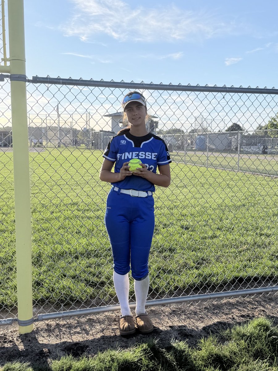 FinesseGrimm's tweet photo. ⭐️✨GRAND SLAM from @MadiEttinger23 this weekend⭐️✨

A huge hit  when we were down 0-1 in the 4th with 2 outs.#attack1stpitch
@FinesseOrg @LineDsoftball @MaxPreps @ExtraInningSB @D1Softball @TOP_D1RECRUITS @PrepSoftball @MidwestPremierS @gatorjack72 @tagupSoftball 
@SBRRetweets https://t.co/kozxeFVaGz