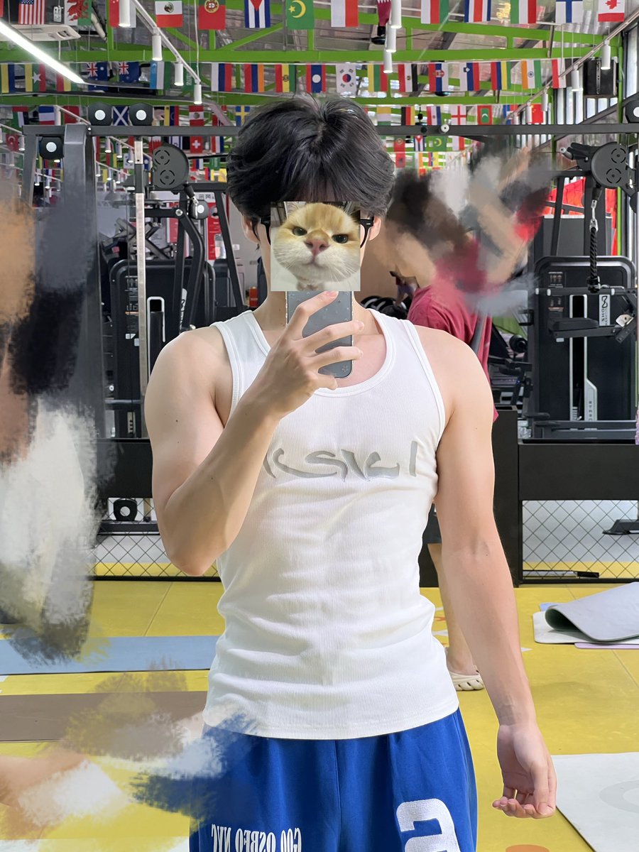 Nippppflex's tweet photo. 小小的也很可爱啊
#ootd #健身 #薄肌 https://t.co/tuidFtoUFO