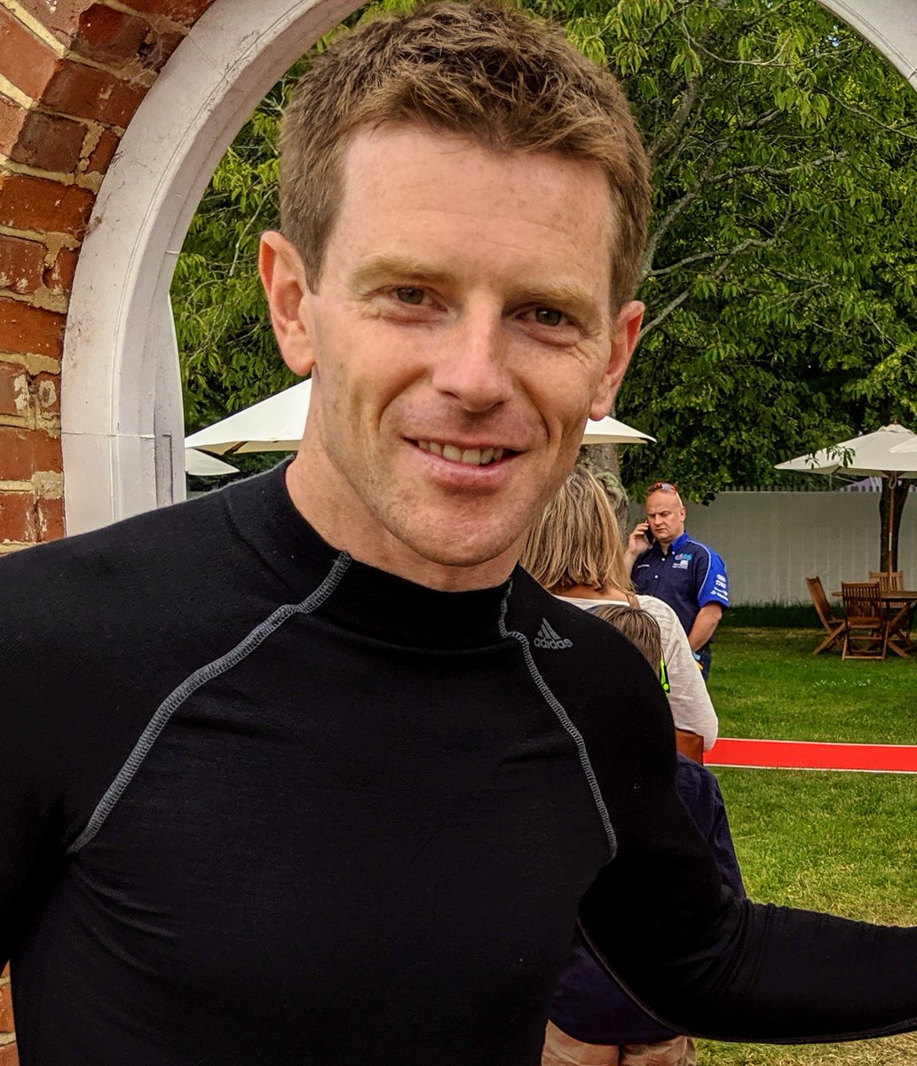 liamlawgoat's tweet photo. is it me or does anthony davidson look like mikey? https://t.co/6SCGCZcDHS