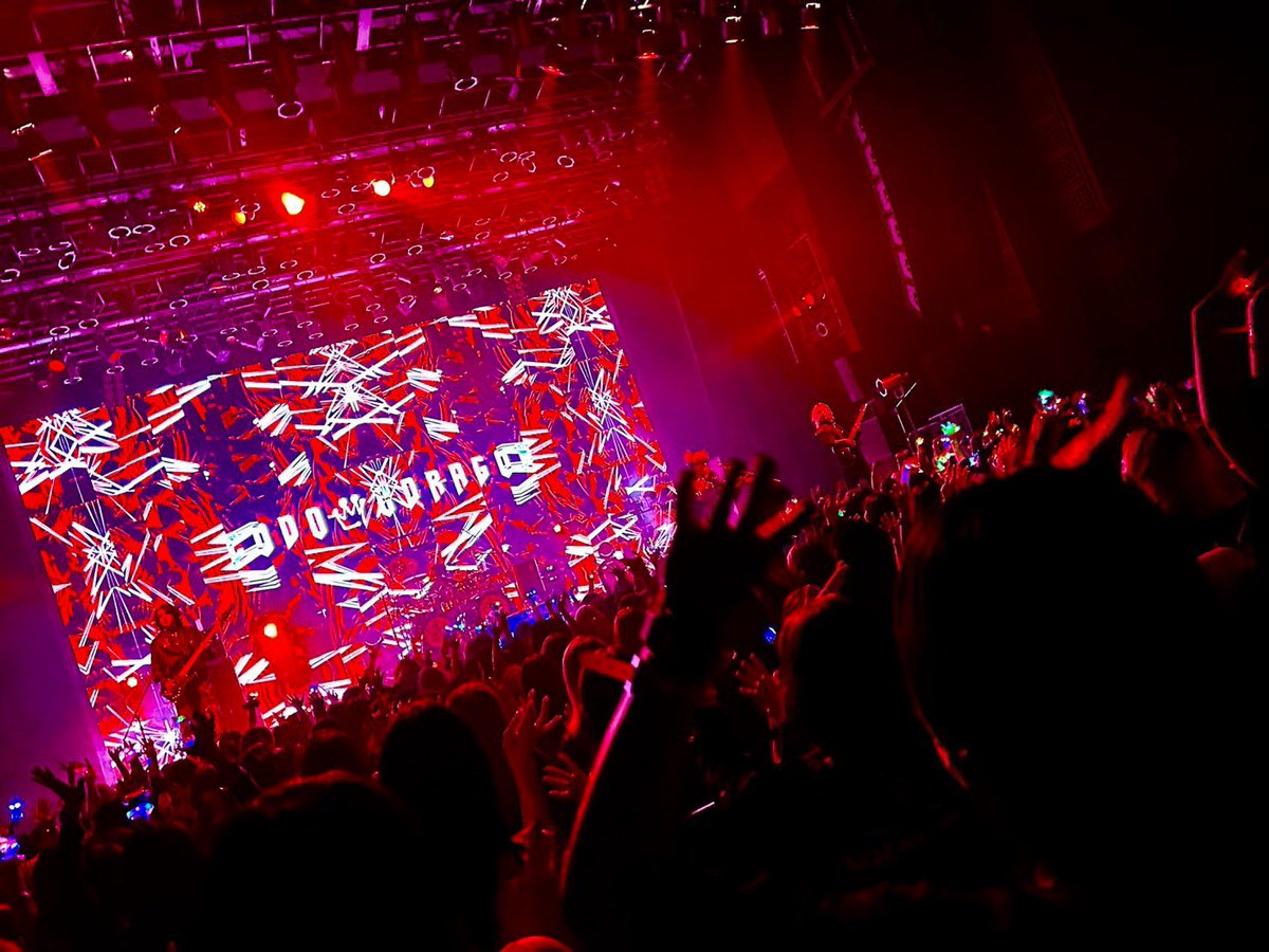 codomo_official's tweet photo. BugLug主催Fes.『バグサミ 2026東京』
ご来場頂いた皆様ありがとうございました🙏

トッパーを務めさせて頂きました🔥
コドラの皆様、その場にいてくださった皆様、そして素敵なイベントに呼んで頂いたBugLugさんありがとうございました！！

𝙉𝙚𝙭𝙩 ︎⇝
XANVALA PRESENTS“VASALA FEST.2026"
10月2日(金)川崎CLUB CITTA'