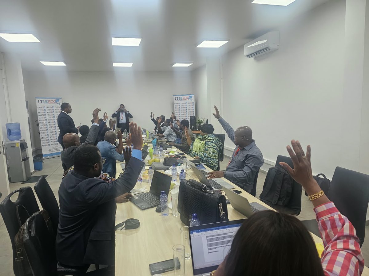 itierdc's tweet photo. Le 29 septembre 2026, le GTT a poursuivi, en présentiel et en ligne, l’examen et l’adoption des fiches de Validation. À quelques jours du lancement de la Validation de la #RDC, une forte mobilisation pour finaliser les travaux. https://t.co/Qb0dn0jDVH