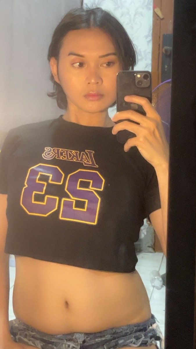 cicifemboy's tweet photo. Ada gasii berondong yang cuma mau cuddle sama femboy semaleman. Kissing bj hugging gpp sampe ketiduran tp gamau dicelup 🥹☝️. Inbox aja kos sekitaran akses UI kelapa 2 depok #cder #femboy #crossdresser https://t.co/G5EY5HcajY