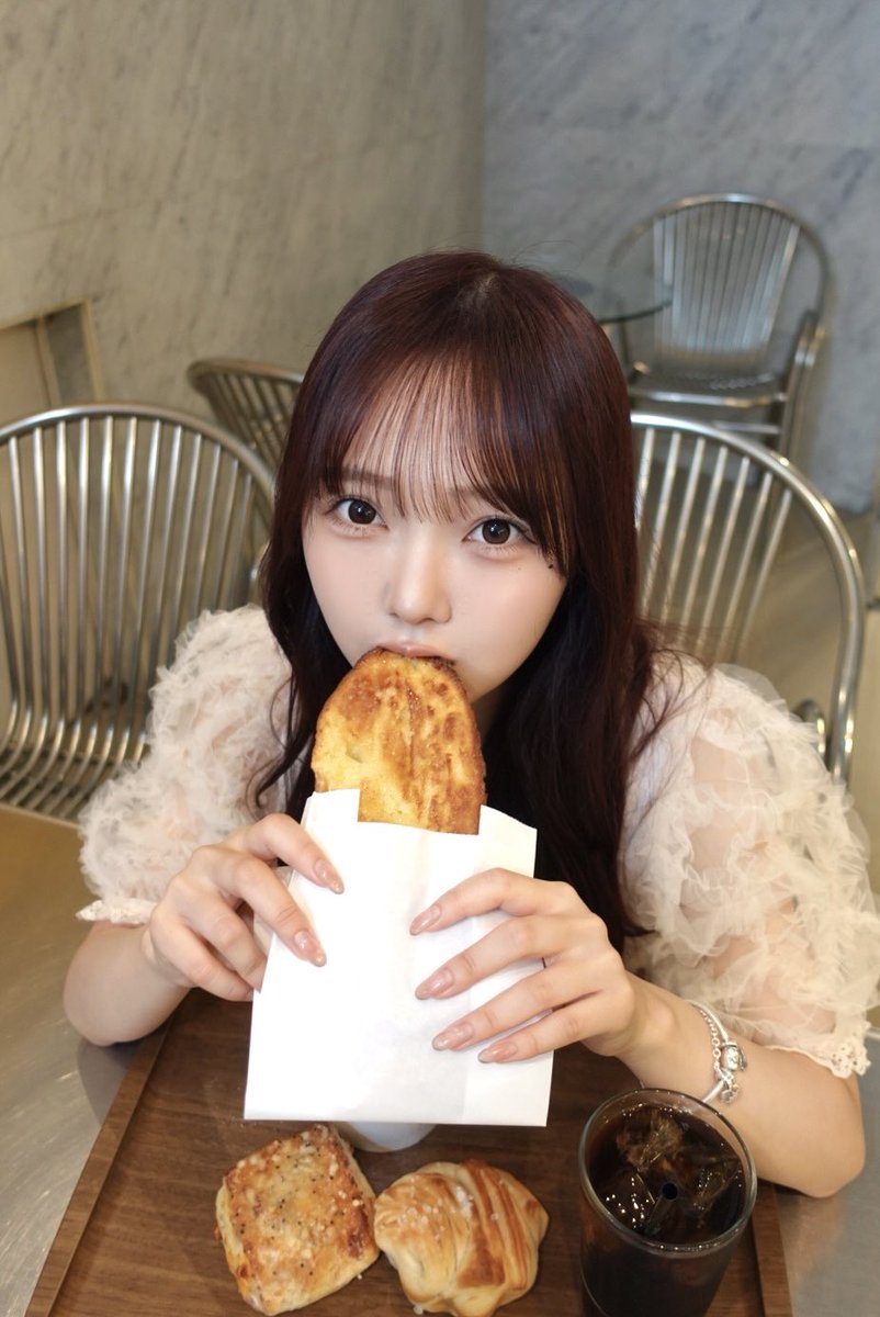ochiai_kirari's tweet photo. わたしの休日🍞♩ https://t.co/ySJZ1EDVnJ