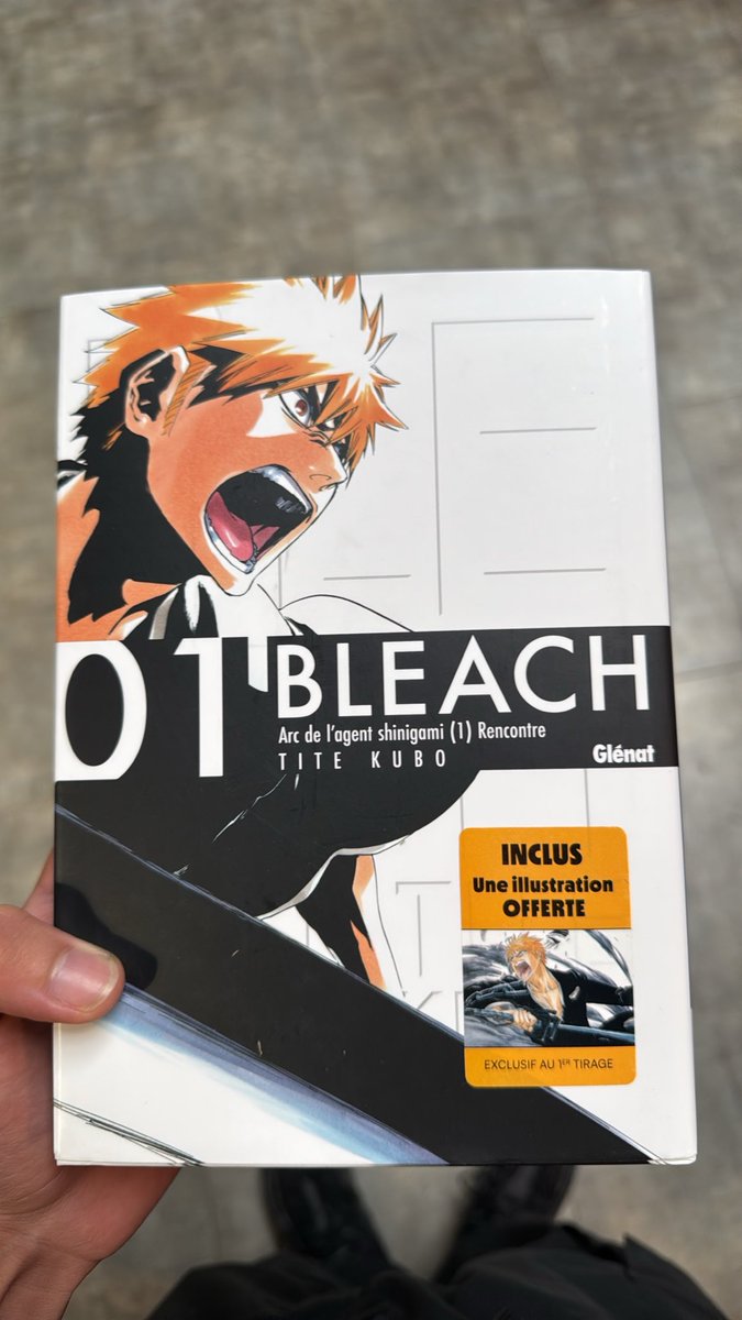 alex__070201's tweet photo. Relecture d’un chef d’œuvre imminente
Par contre @Glenat_Manga financez moi une nouvelle bibliothèque c’est quoi cette épaisseur https://t.co/fU8ML9H5Za