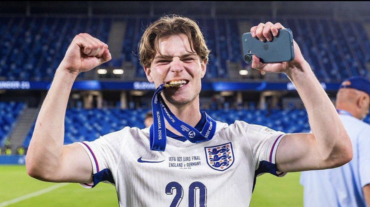 Hemmy_Lfc's tweet photo. 🚨: Alex Scott is top of Liverpool’s list for next summer. 🏴󠁧󠁢󠁥󠁮󠁧󠁿 #LFC 
@JamesWathland https://t.co/amE9Xl4B1A