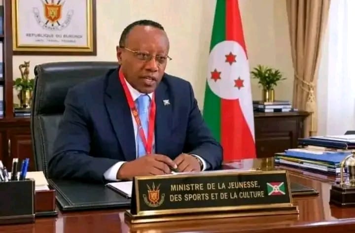MinJSCBdi's tweet photo. Le @MinJSCBdi a appris avec une profonde tristesse le décès de Mr. Jean Jacques NYENIMIGABO, l’ancien Ministre de la Jeunesse, des Sports et de la Culture.
En cette douloureuse circonstance, le ministère présente ses condoléances les plus attristées à sa famille.  RIP ! https://t.co/VxHgsxxdfG