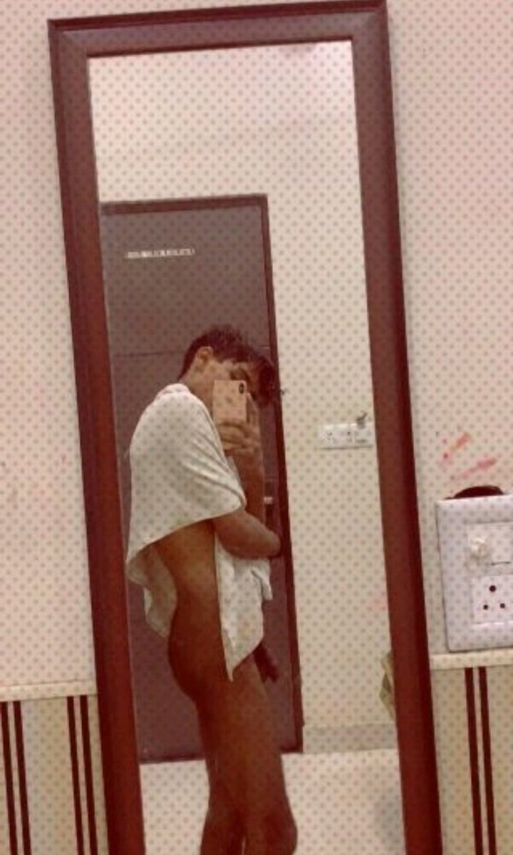 migsun_boii's tweet photo. Slim ๐
#desi #gay #punjabi #delhi #muscular #trending #nsftwt #domtop #slave #gurugram https://t.co/n2KbX3EFzk