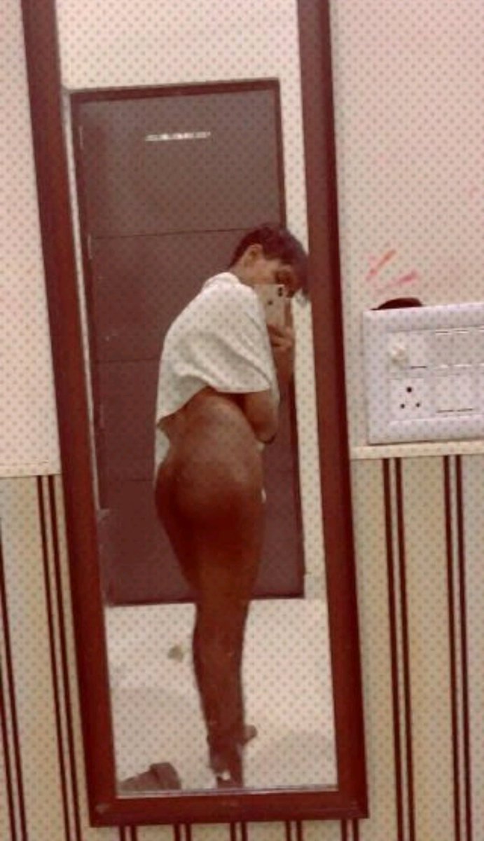migsun_boii's tweet photo. Slim ๐
#desi #gay #punjabi #delhi #muscular #trending #nsftwt #domtop #slave #gurugram https://t.co/n2KbX3EFzk