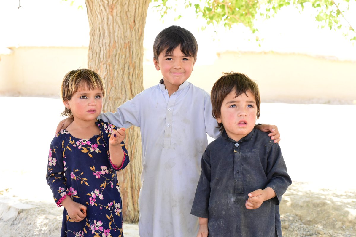 PakFightsPolio's tweet photo. Every marked finger tells a story of protection. 💧

During the September polio campaign, 28.2 million children under five were vaccinated against polio across 112 districts, made possible by the dedication of more than 273,000 frontline workers and the continued support of our partners and donors.

The Pakistan Polio Eradication Programme extends its sincere appreciation to all partners and donors whose sustained commitment helps vaccines reach children, strengthens frontline efforts and brings Pakistan closer to stopping poliovirus transmission.

Thank you for standing with Pakistan, our frontline workers, communities and every child on the journey towards a polio-free future.
#2DropsEveryChildEveryTime #EndPolioNow #PolioFreePakistan #VaccinesWork #HealthForAll
@RotaryPakistan
 
@UNICEF_Pakistan
@WHOPakistan 
@gavi
@CDCgov 
@KSRelief_EN 
@MofaJapan_en 
@jica_direct_en 
@BMZBund 
@mbz_foundation 
@gatesfoundation