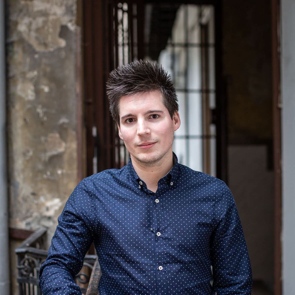 AkuchiPaul's tweet photo. 🚨 𝗕𝗥𝗘𝗔𝗞𝗜𝗡𝗚: Rui Pinto says the Manchester City story may not be over.

The whistleblower claims he has more information and is now in witness protection. 👀

This is really taking a new and dangerous twist for Manchester City. https://t.co/OaAFkNzDh6