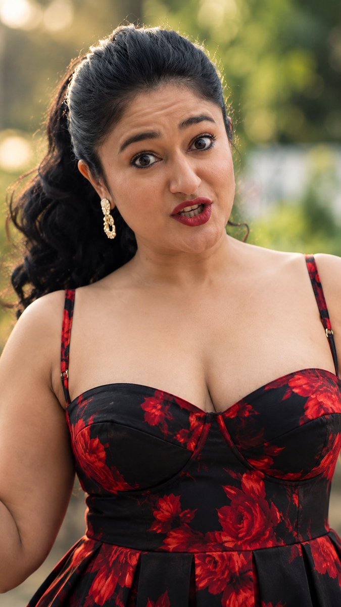 KKMu1w's tweet photo. Poonam Bajwa❤️🥰
#PoonamBajwa #Poonam https://t.co/DgeR3PAaKy
