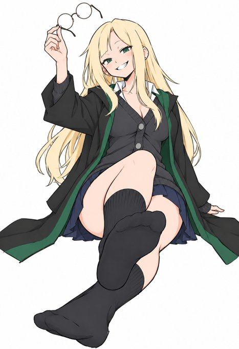 anudee78's tweet photo. @joshscorcher You know looking at the Artwork people done for her. She looks pretty good, I think I actually prefer her over Bowsette. https://t.co/EsL1DNEpgn