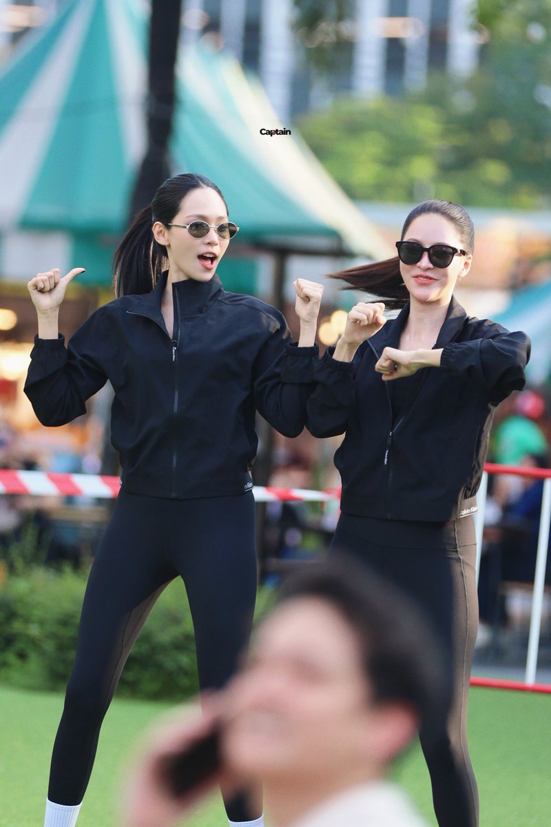Captainn09's tweet photo. Let's Dance 😂

PUINOONBINT MOVE TOGETHER 
#ขยับไปกับปุยนุ่นบิ๊นท์ https://t.co/boreQP82ns