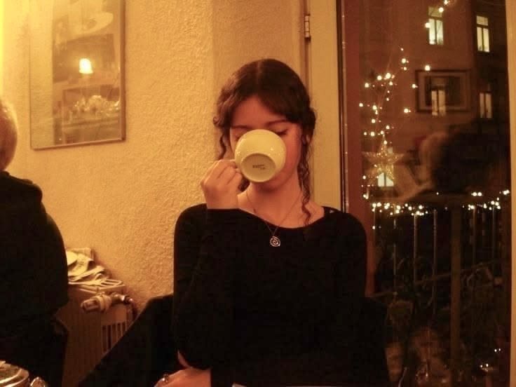 itsheeer_'s tweet photo. Autumnholic 🤎🍁🍂🐿✨️ https://t.co/5ULgiuD4cP