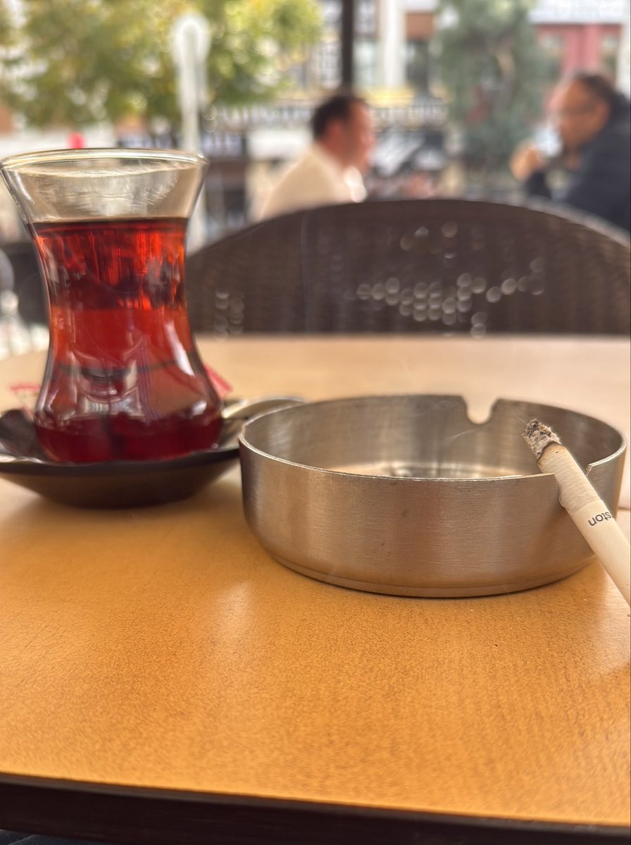 user11209912's tweet photo. yalnizligin gozu cıksın https://t.co/eFuD0oOA8N