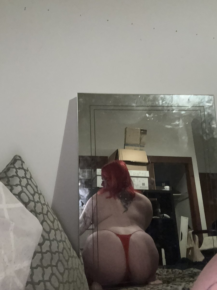 UrScottishClown's tweet photo. Happy hump day boys 🥵🤪 https://t.co/rbH2DVcJzh