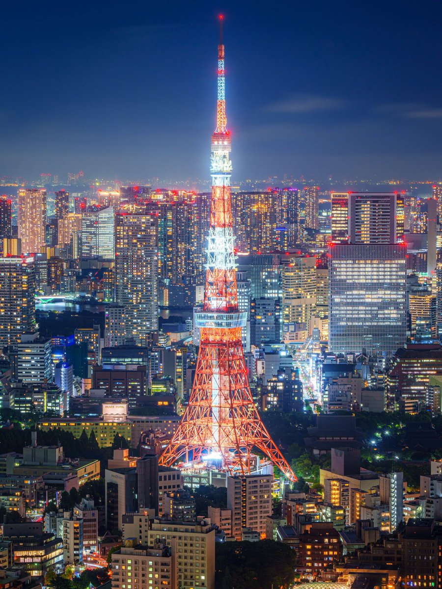 PrettyCitiesX's tweet photo. Tokyo Tower Japan 🇯🇵 https://t.co/zXHPov58Aj