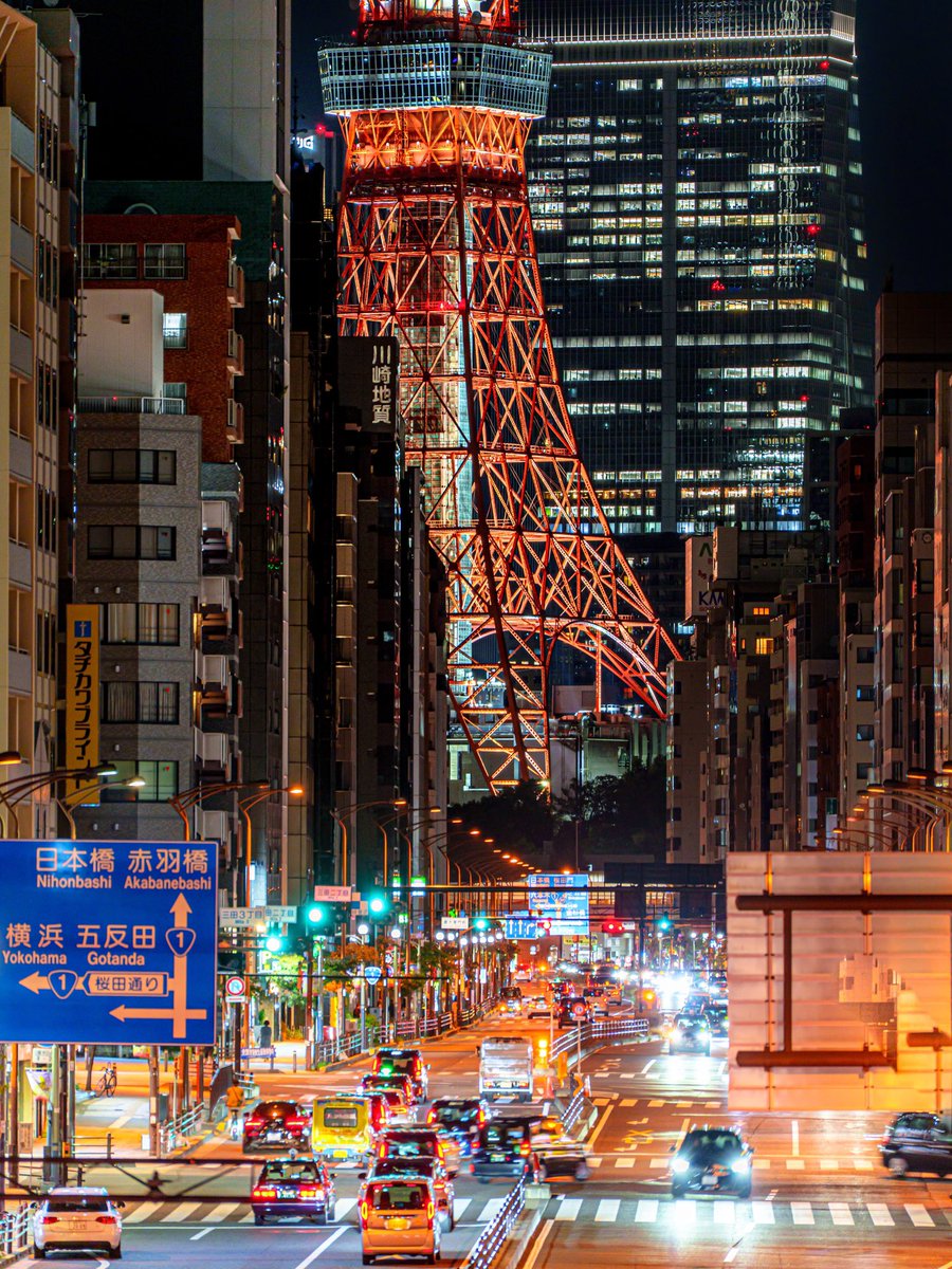 PrettyCitiesX's tweet photo. Tokyo Tower Japan 🇯🇵 https://t.co/zXHPov58Aj