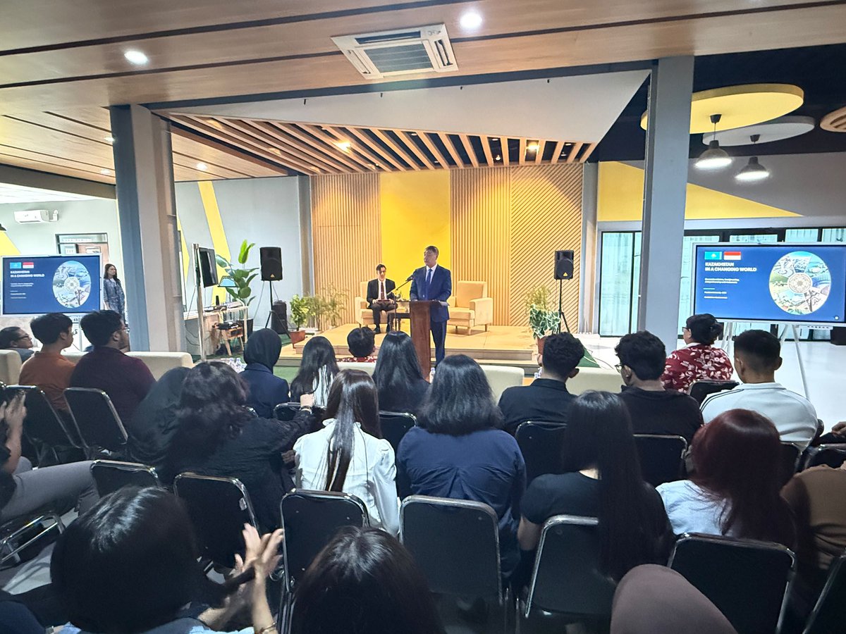 EmbKaz's tweet photo. Jakarta, September 30, 2026 – Ambassador of Kazakhstan to Indonesia Serzhan Abdykarimov delivered a lecture to the students and academic staff of President University on the topic: “Kazakhstan in a changing world: domestic reforms, foreign policy, and partnership with Indonesia.” https://t.co/eK2SggZkNr