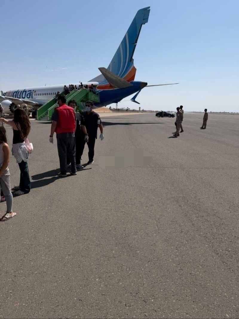 RaadulPakistan's tweet photo. Photo of the Flydubai plane that made an emergency landing in Saudi Arabia. https://t.co/uDvVkend8Y