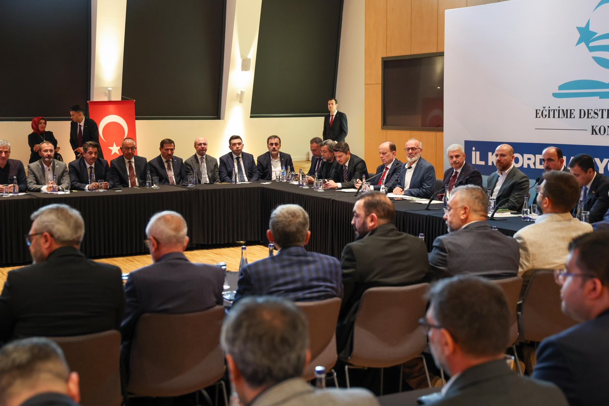 bilalerdogan_TR's tweet photo. İlim Yayma Vakfı Mütevelli Heyeti Başkanı Necmeddin Bilal Erdoğan Eğitime Destek Platformu tarafından gerçekleştirilen İl Koordinasyon Toplantısı’na katıldı. https://t.co/sNC3XrVj9r