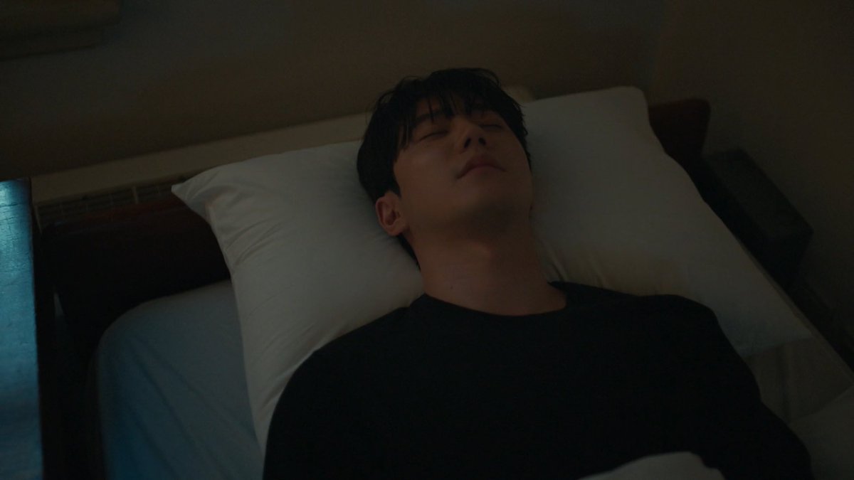 1eldpf's tweet photo. 비오정요 뵤정

계속되는 어깨 통증과 그 사건 때문에 과도한 불안이 지속되며 결국 불면증으로 잠 못자는 정요 보고싶음 https://t.co/1CSfCHPMoH