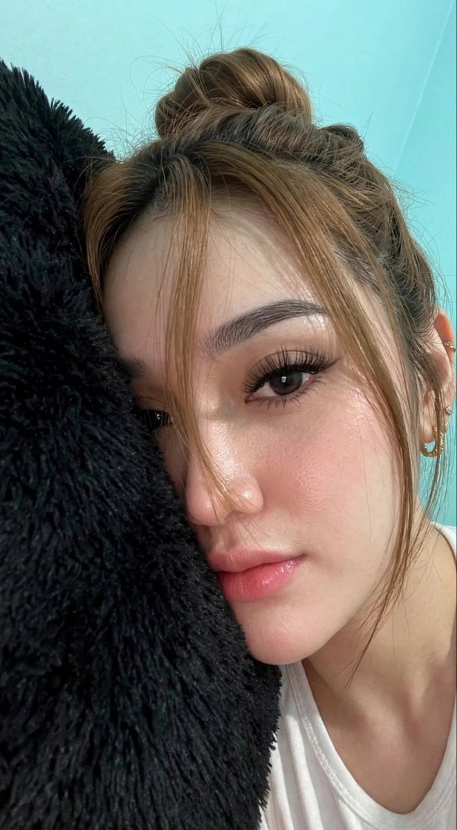 frandaxyz's tweet photo. Lemah letih howny https://t.co/C60Tke1DwI