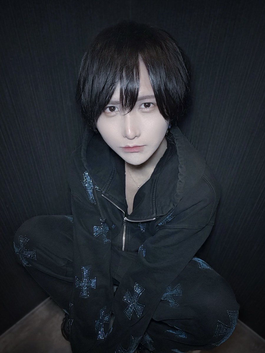 Stnk_gumi's tweet photo. オリにいれて♪なんかずっとくらいとこ♩ https://t.co/HTWEmR1tn2