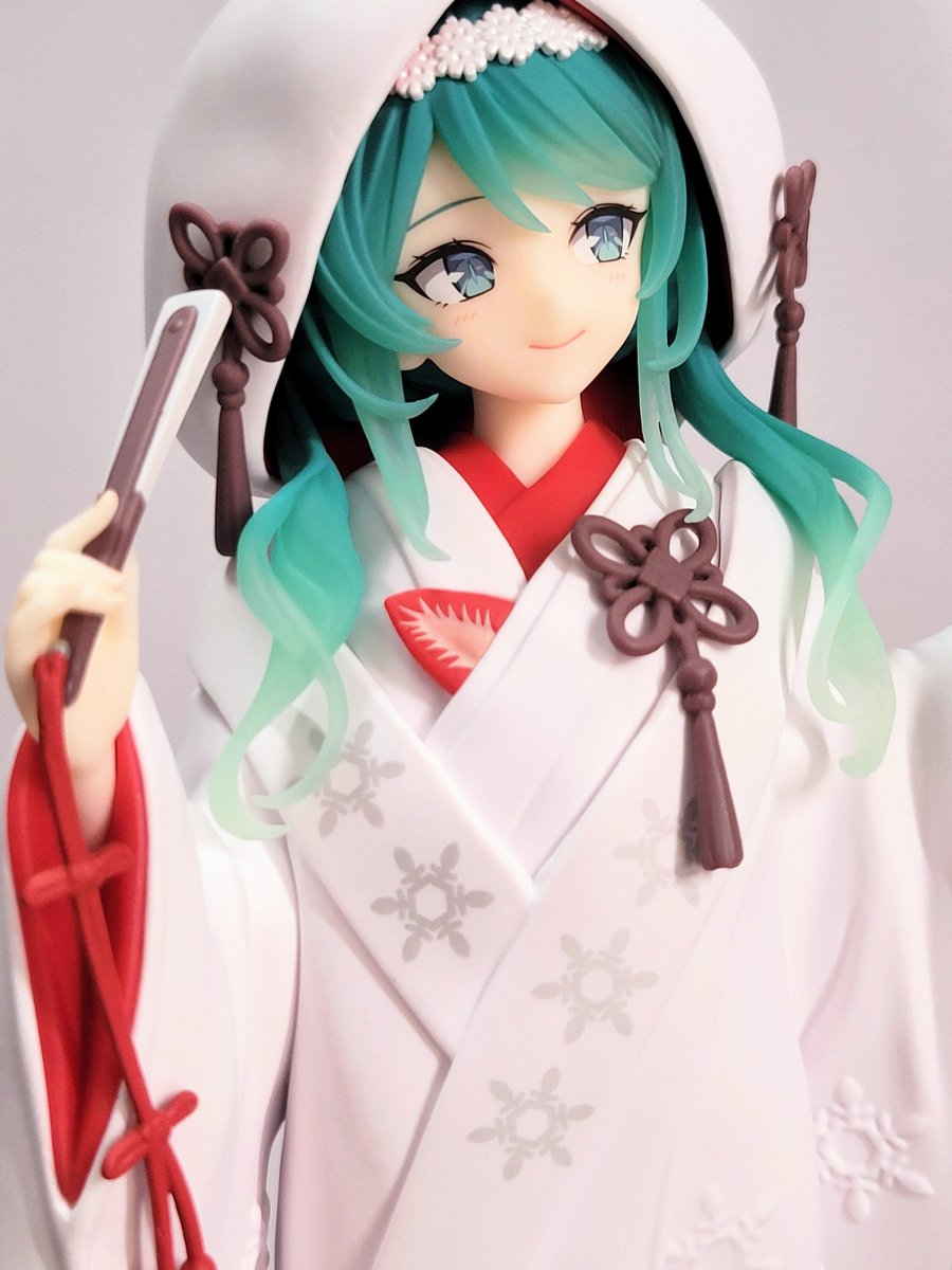 MoriLab0201's tweet photo. 彩色を担当した ポップキュン様の描き下ろし『雪ミク 2013ver.』のサンプルをいただきました
本日から始まっています！
タイクレ限定はにっこりバージョンです https://t.co/Hi9H6xg46f
