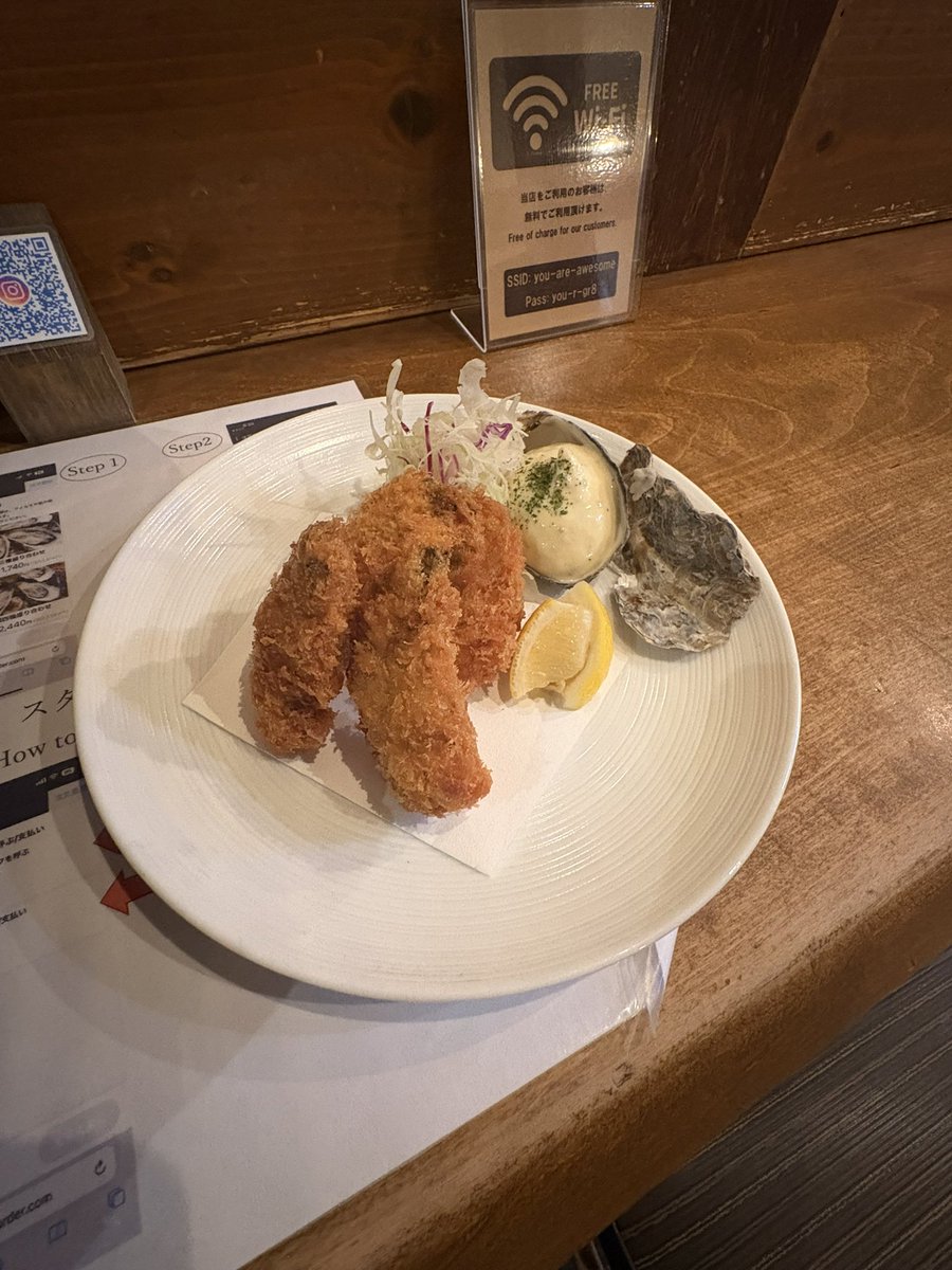 mikicchi25's tweet photo. リフレッシュ休暇をいただいていたので、髪のメンテナンスと牡蠣とハイキューコラボのたい焼きを満喫✨
牡蠣もたい焼きも美味でした！
たい焼きパリパリでまた行きたいです
たまの平日休みは空いていて良きです♡ https://t.co/pBjL6bHvFf