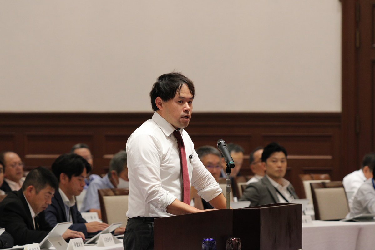 kubotakenji0303's tweet photo. 【兵庫県議会一般質問】
終わらない #告発文書問題
第三者調査委員会は「違法」、斎藤知事は「適切」
見解がちがうため、集中審議を求めました。
#兵庫県議会
#久保田けんじ
#共産党SNSレボリューション https://t.co/rT77yFX2BV