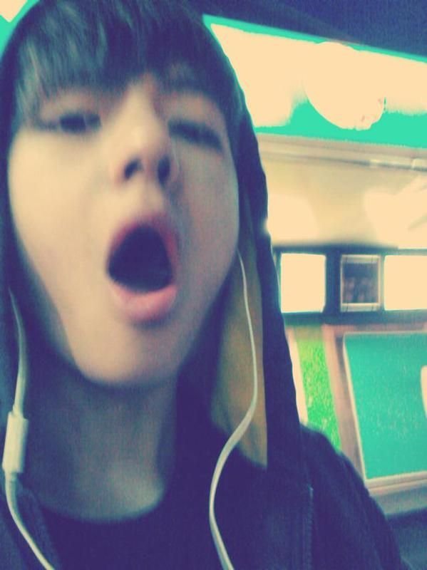 thvrockstarr's tweet photo. debut memories ♡ 📂. https://t.co/yIn98pZsIM