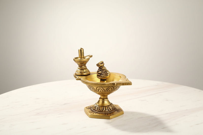 kanika_jain83's tweet photo. Brass Nandi Shivling Diya

🎁Up to 50% OFF | Worldwide Express Delivery 🌎

Comment "PP" for price. DM to book - only 4 pieces left.

🛒ORDER BULK INQUIRIES

🌐https://t.co/XTGowfoYZH

📲WhatsApp:https://t.co/guxEFVgYmM

#brassnandidiya #shivlingdiya #poojaessentials https://t.co/CRS8fHksnq